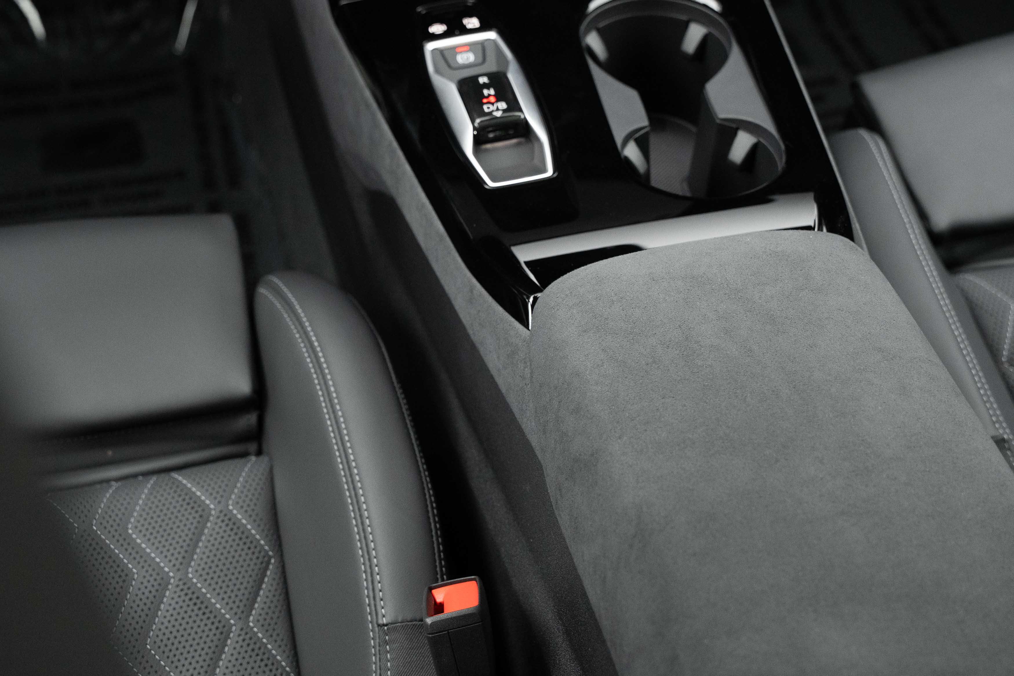 New 2027 Audi S6 e-tron Prestige AWD/4WD image 14