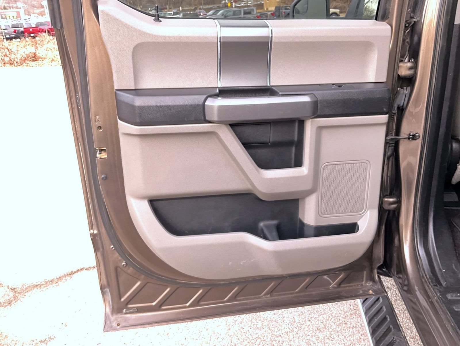Used 2016 Ford F150 XLT w/ Equipment Group 301A Mid AWD/4WD image 20