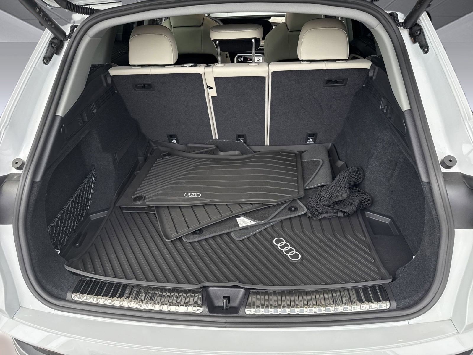 Used 2025 Audi Q5 Prestige image 23