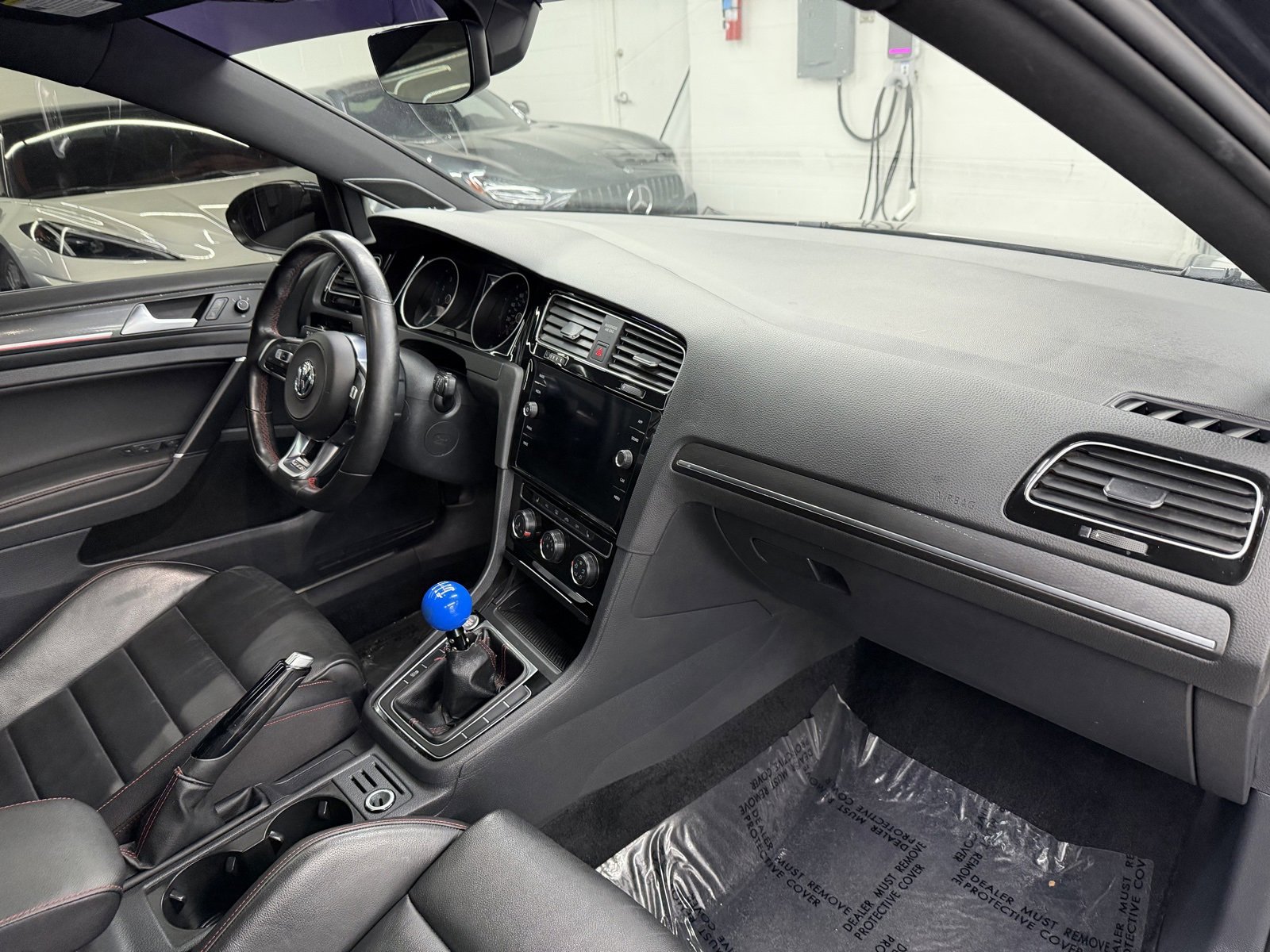 Used 2019 Volkswagen GTI SE w/ SE Experience Package image 18
