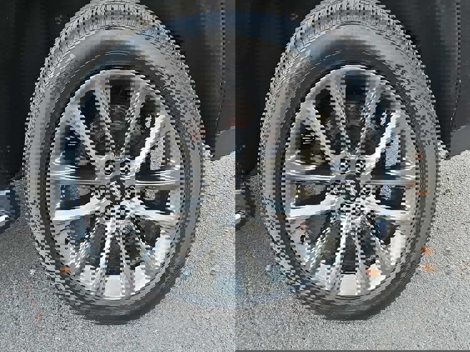 Used 2019 Cadillac Escalade Luxury w/ Escalade Sport Edition image 11