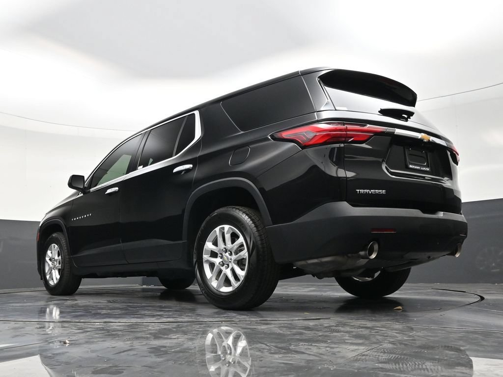 Used 2024 Chevrolet Traverse LS FWD image 19