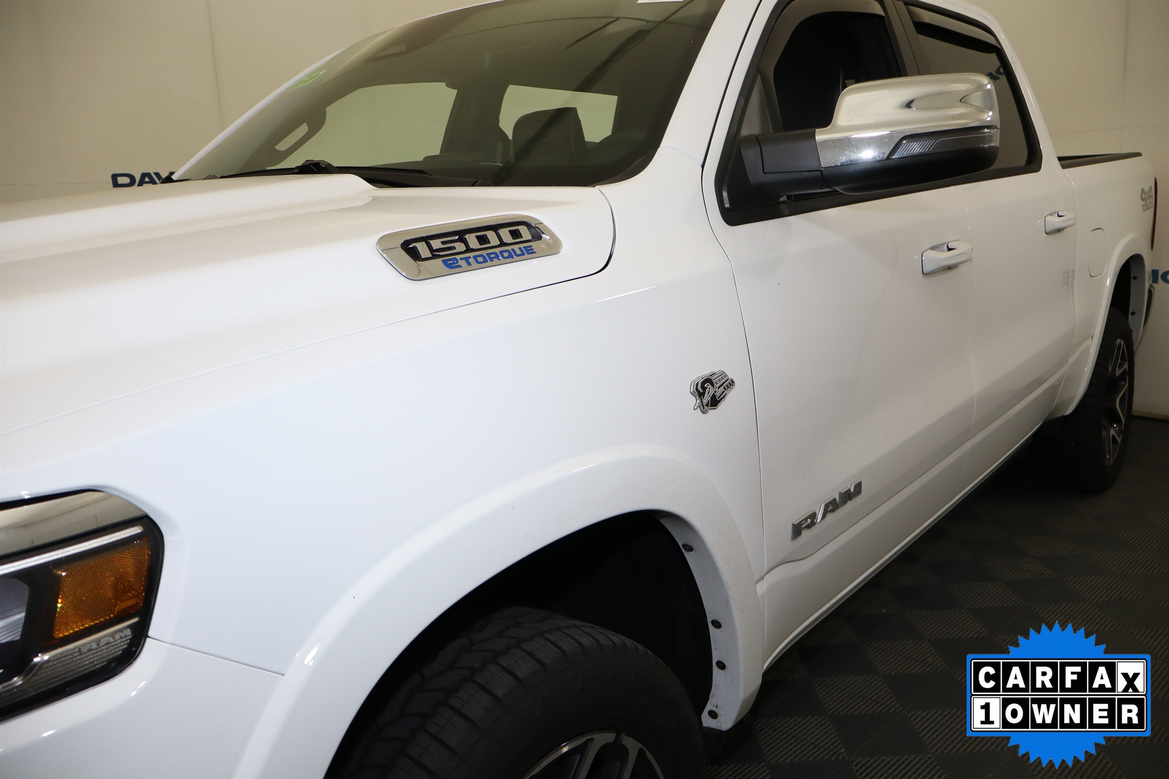 Used 2026 RAM 1500 Laramie AWD/4WD image 12