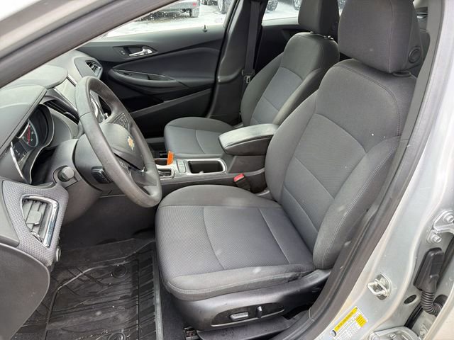 Used 2018 Chevrolet Cruze LT w/ Convenience Package image 13