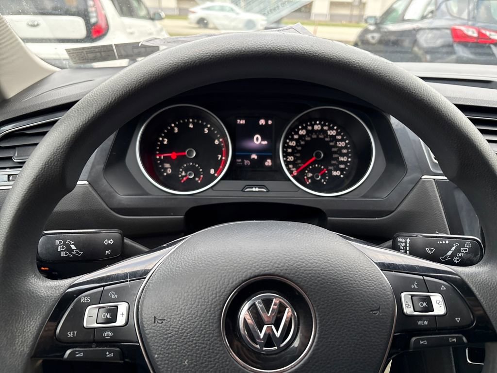 Used 2021 Volkswagen Tiguan S image 16