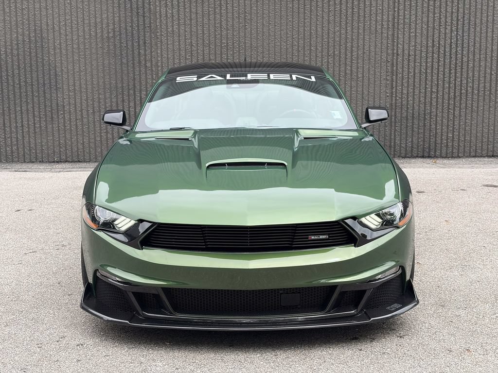 Used 2022 Ford Mustang GT Premium w/ Black Accent Package RWD image 3