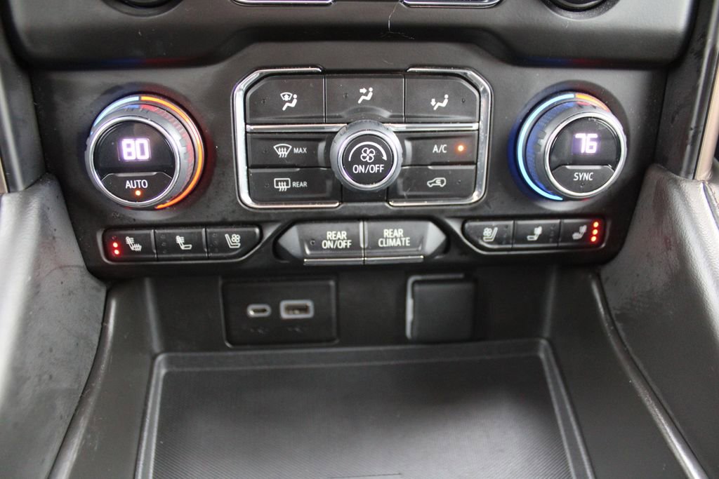 Used 2023 Chevrolet Suburban High Country image 43