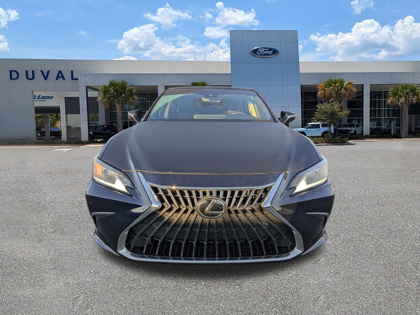 Used 2023 Lexus ES 350 w/ Premium Package image 9