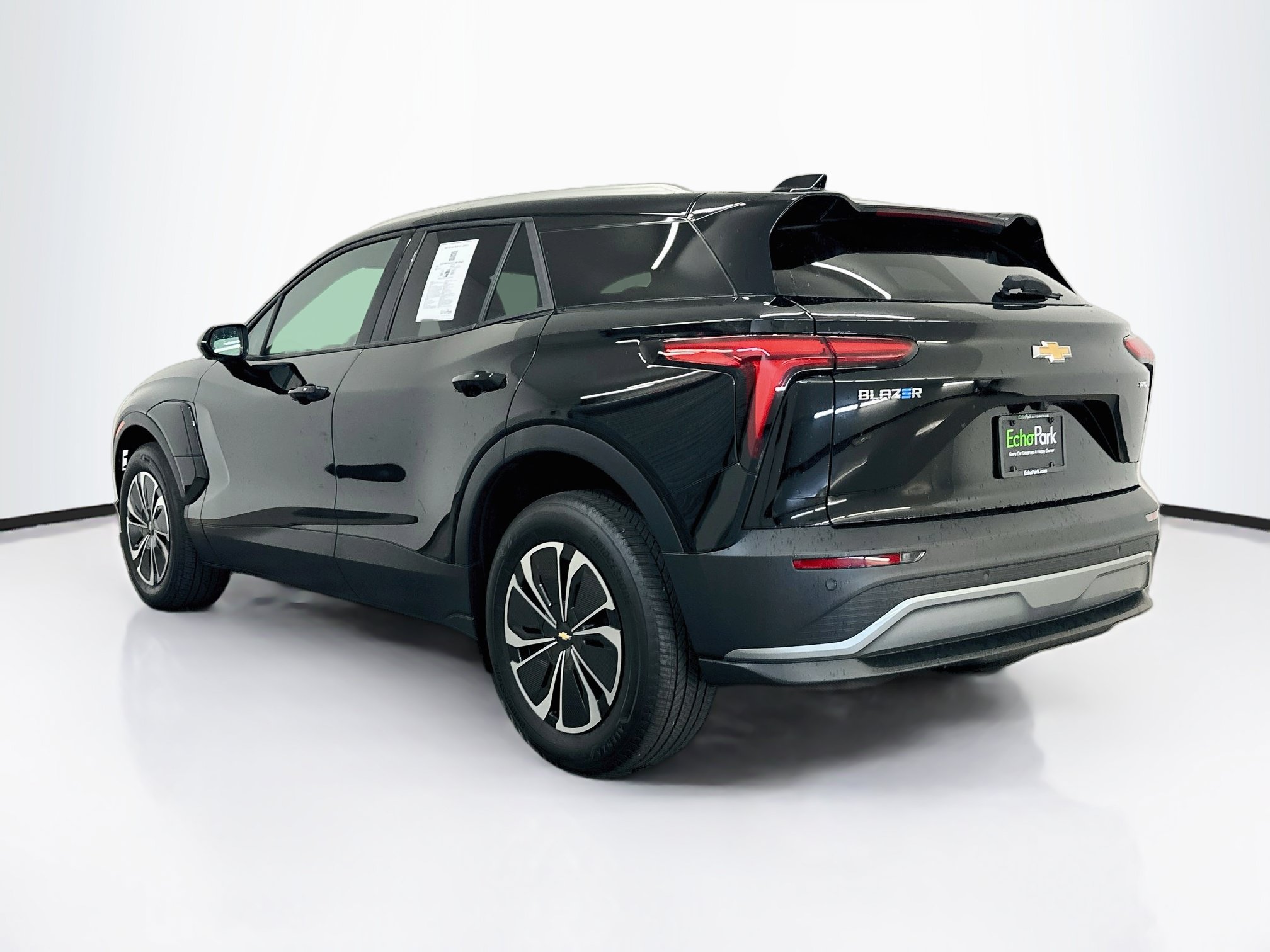 Used 2024 Chevrolet Blazer EV LT AWD/4WD image 5
