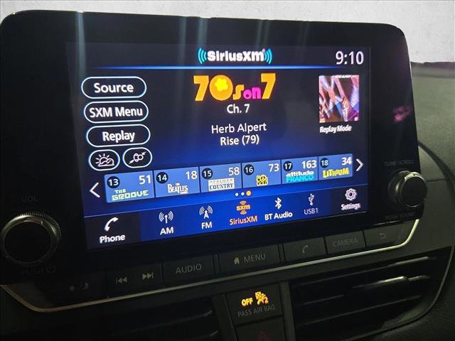 Used 2022 Nissan Altima 2.5 SV FWD image 25
