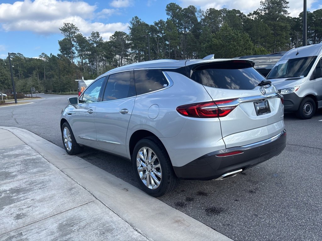 Used 2019 Buick Enclave Premium w/ Experience Buick Package image 6