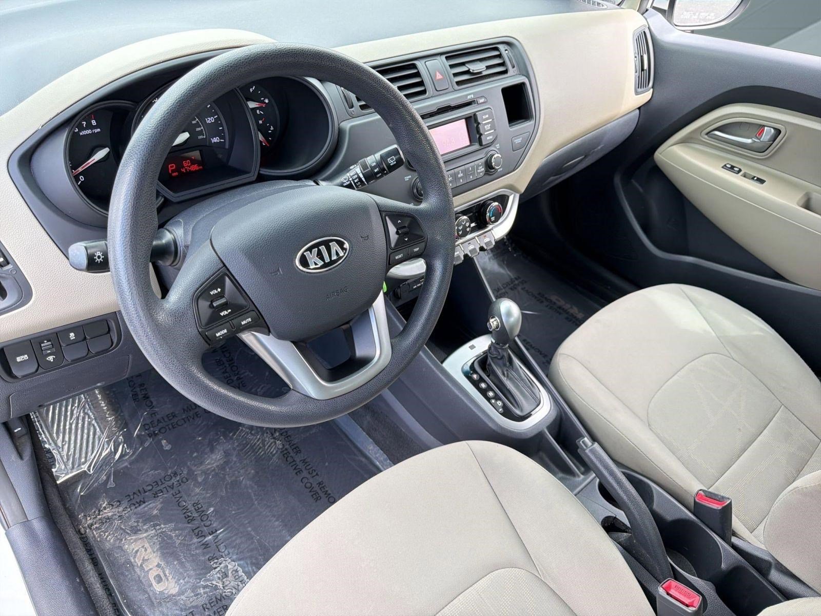 Used 2014 Kia Rio LX w/ Power Package image 4