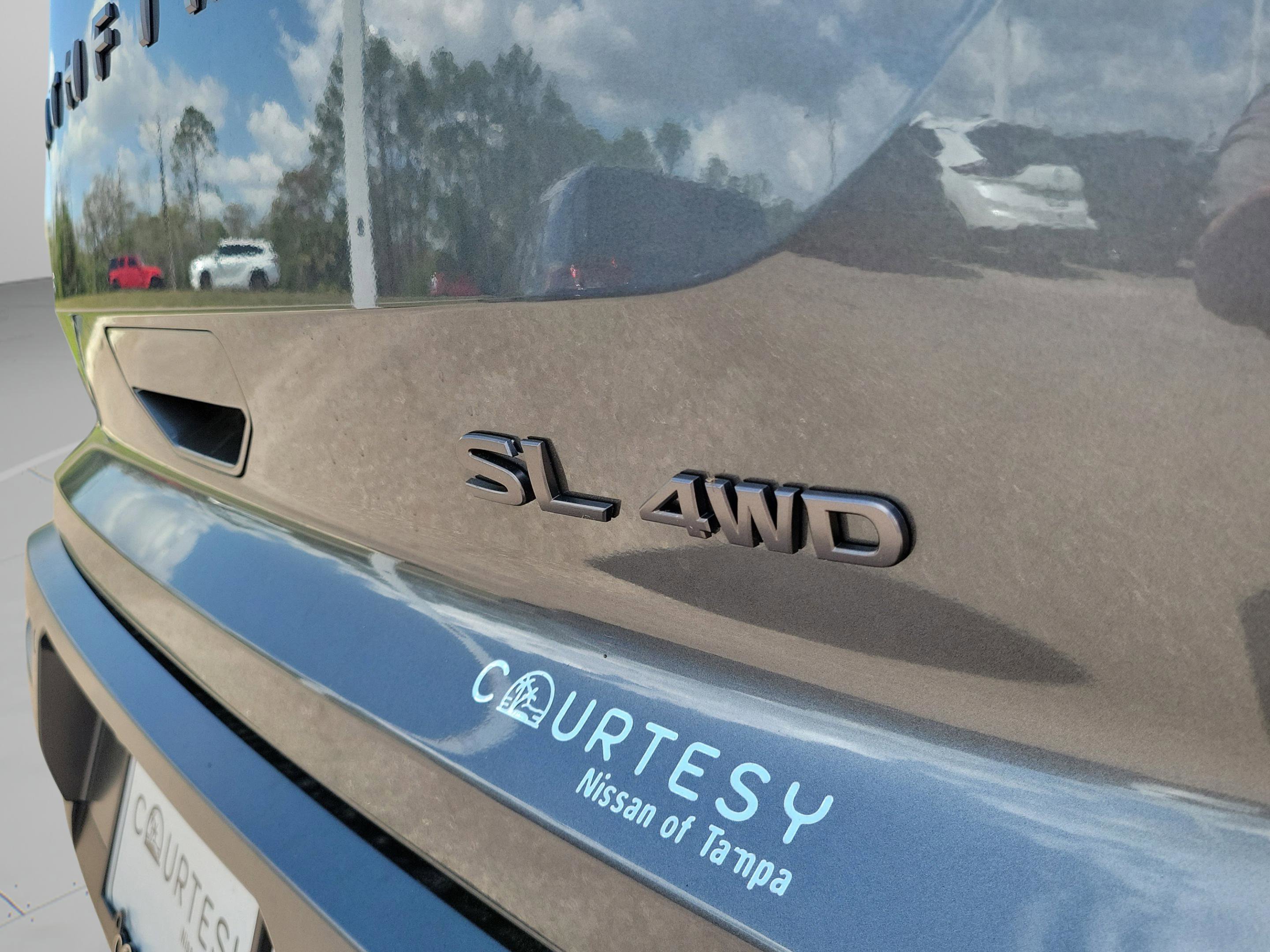 New 2026 Nissan Pathfinder SL image 8