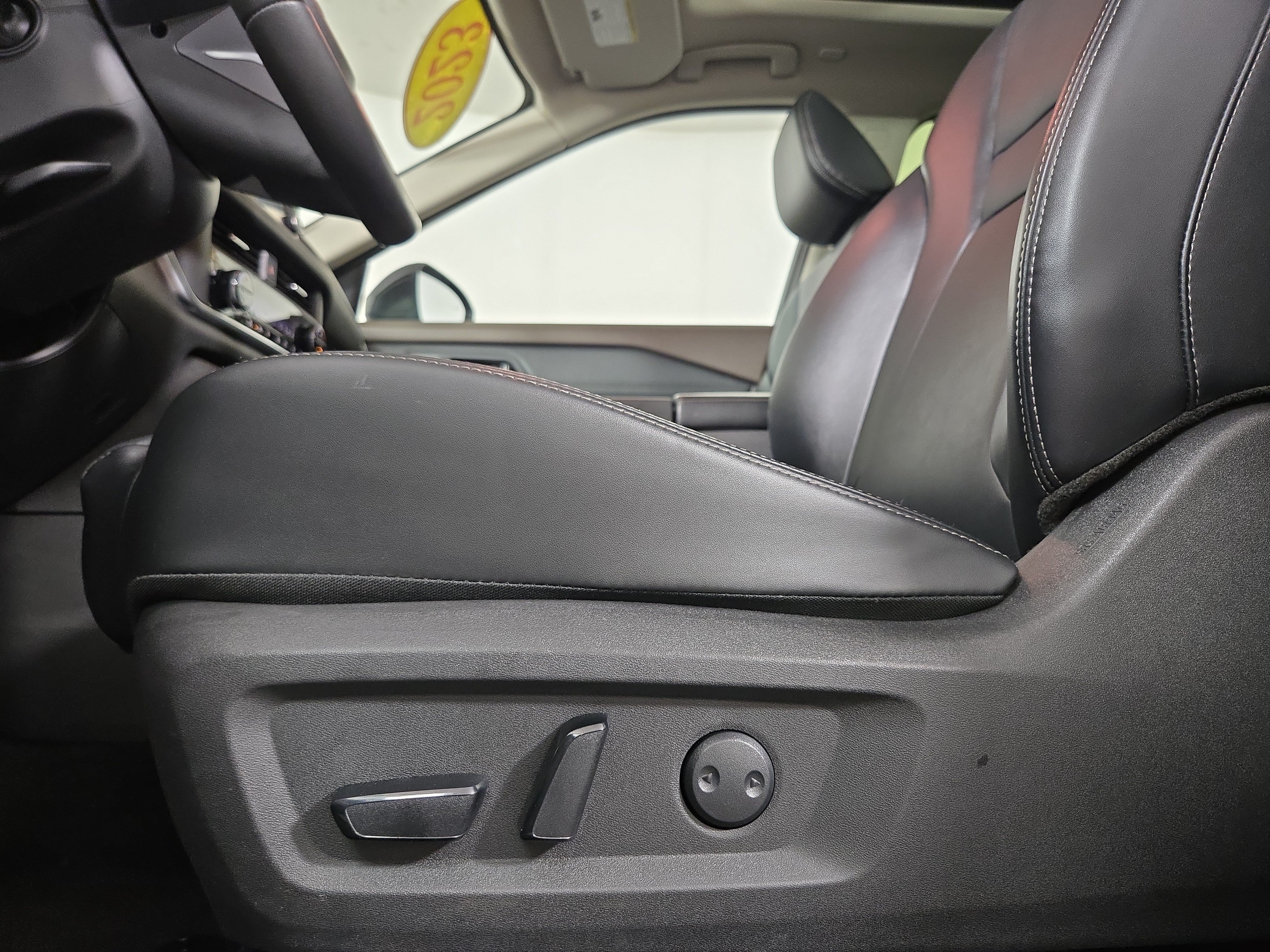 Used 2023 Nissan Rogue SV w/ SV Premium B Package AWD/4WD image 31