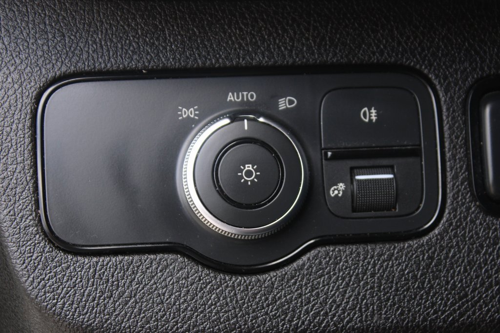 Used 2019 Mercedes-Benz Sprinter 144 Cargo image 15