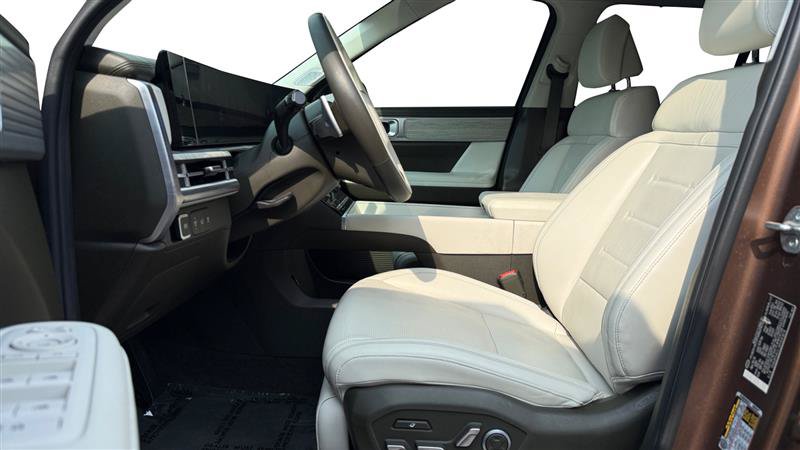 Used 2024 Hyundai Santa Fe Calligraphy FWD image 10