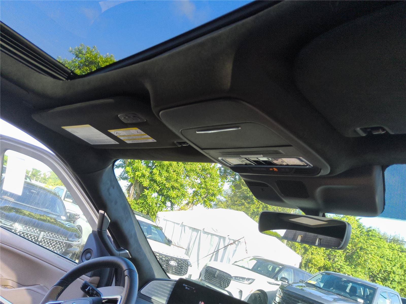 New 2027 Lincoln Navigator Black Label AWD/4WD image 31