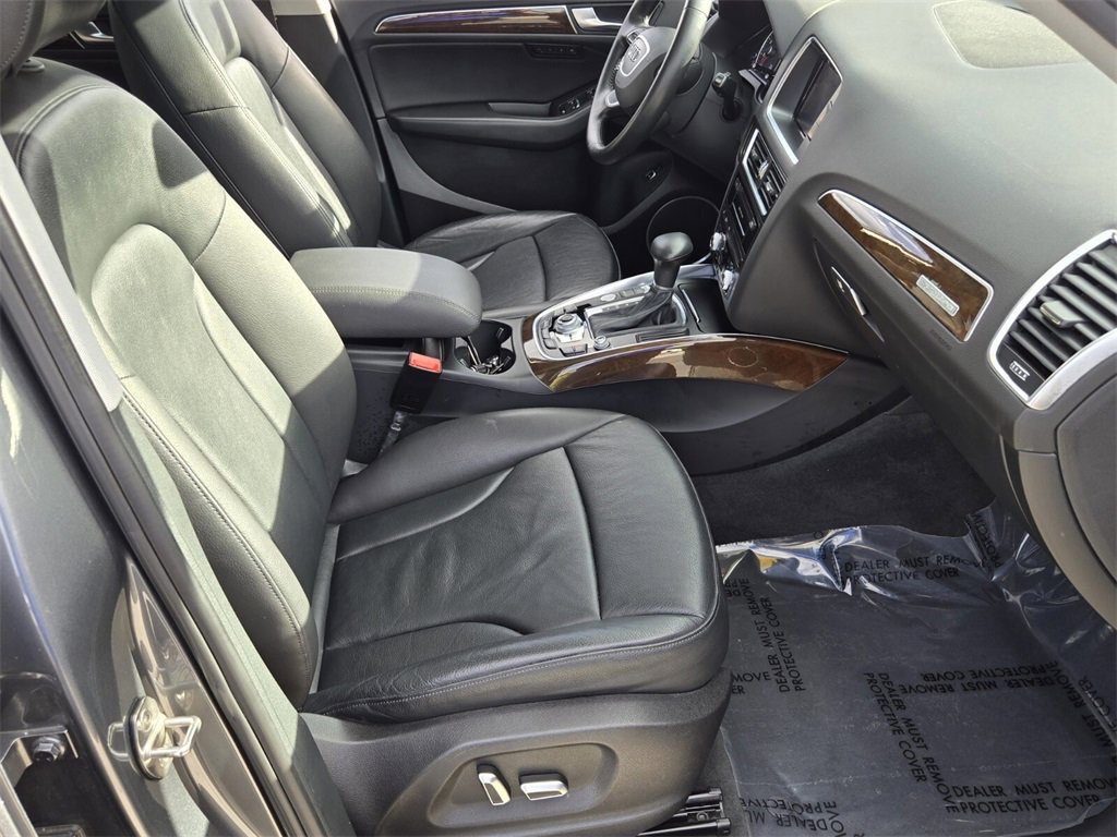 Used 2016 Audi Q5 2.0T Premium Plus w/ Technology Package image 18