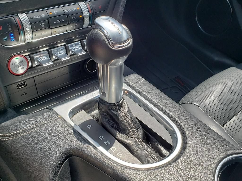Used 2019 Ford Mustang GT Premium w/ Equipment Group 401A RWD image 30