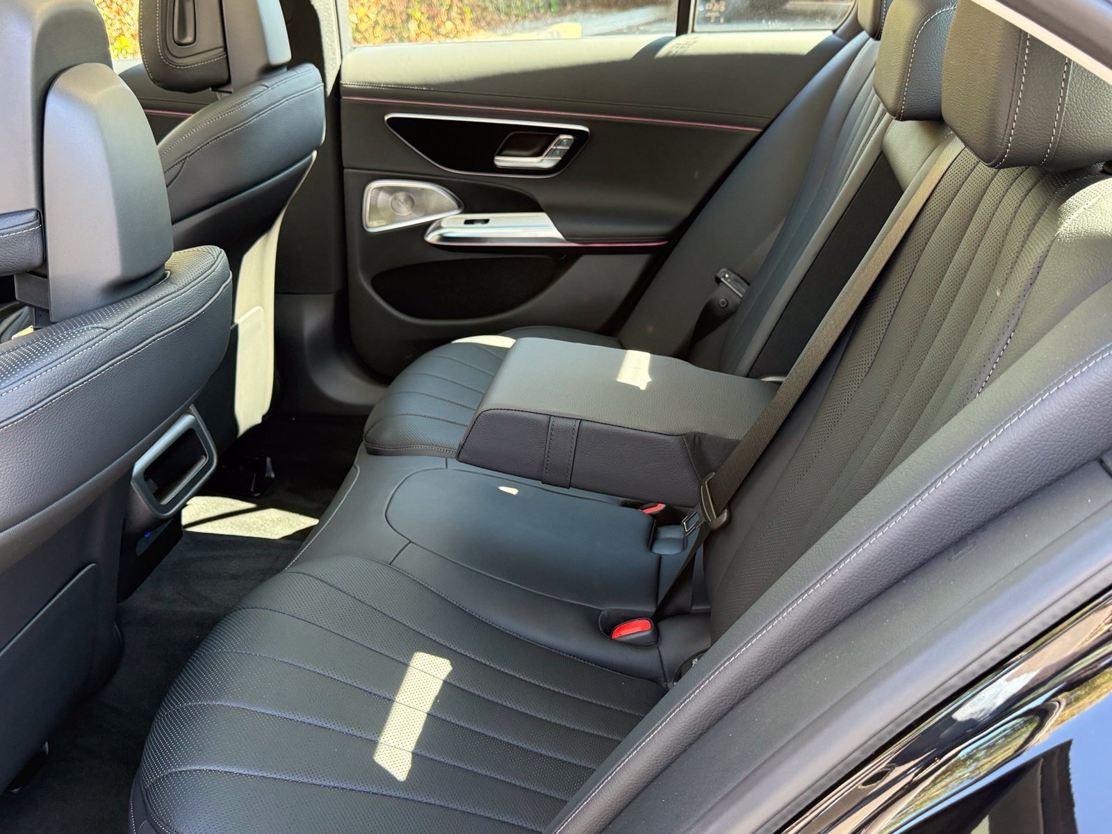 New 2026 Mercedes-Benz E 450 4MATIC Sedan image 28