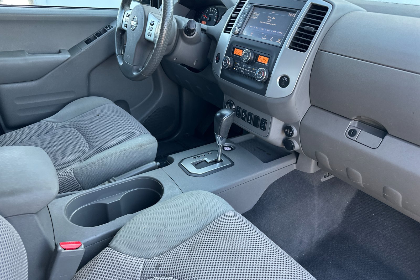 Used 2021 Nissan Frontier SV w/ Midnight Edition Floor Mats image 15