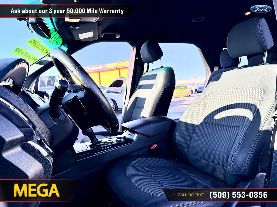 Used 2017 Ford Explorer XLT w/ Equipment Group 201A image 15