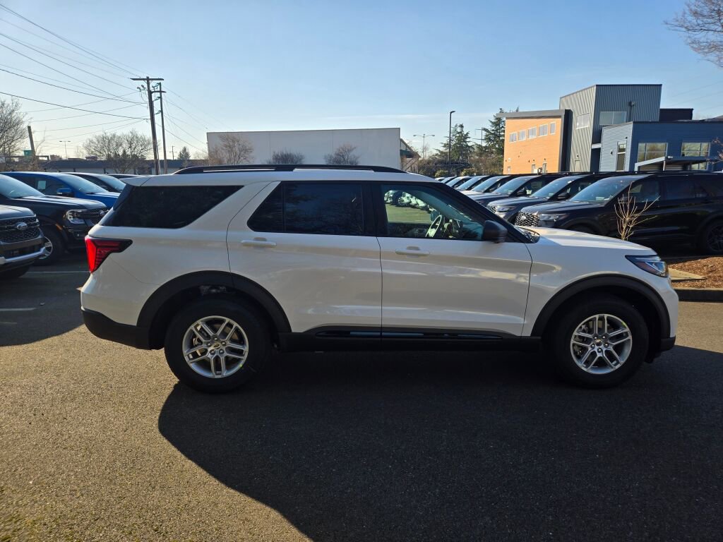 New 2026 Ford Explorer Active image 4