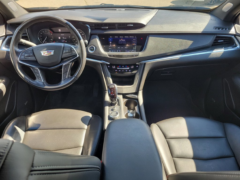 Used 2023 Cadillac XT5 Premium Luxury w/ LPO, Floor Liner Package AWD/4WD image 15