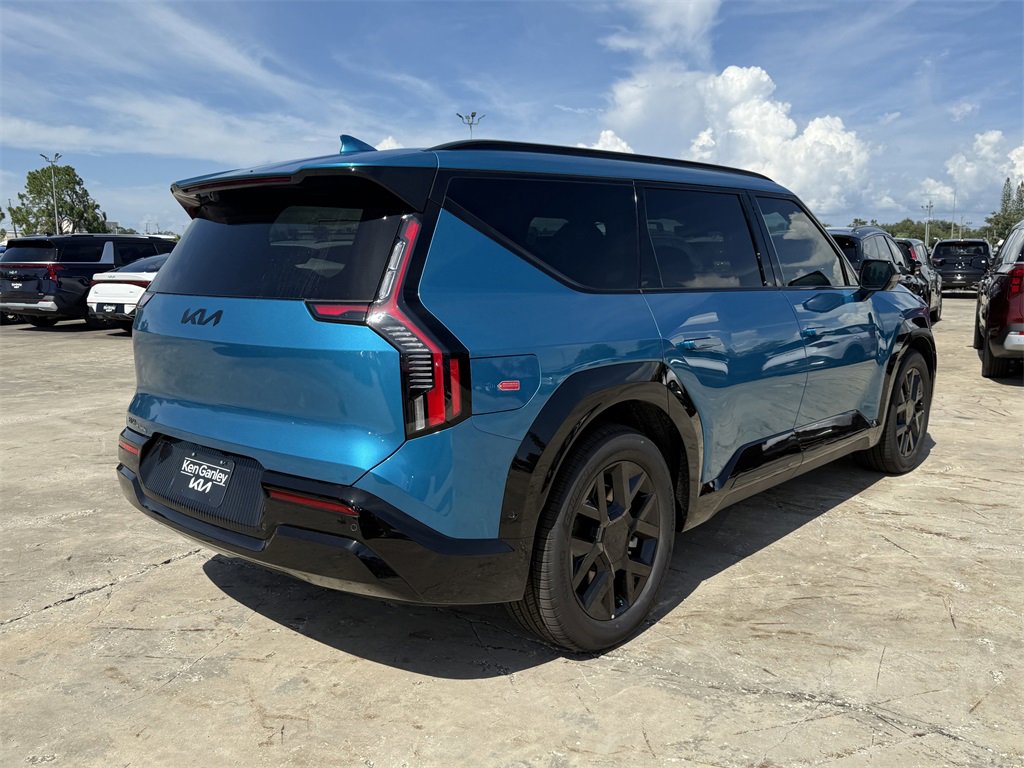 New 2026 Kia EV9 Land w/ Nightfall Edition Package image 6