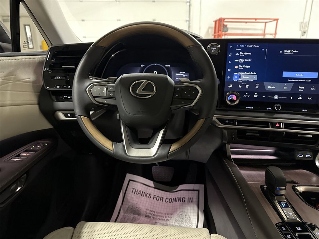 Used 2025 Lexus RX 350h image 20