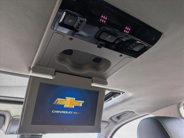 Used 2017 Chevrolet Suburban LT image 21