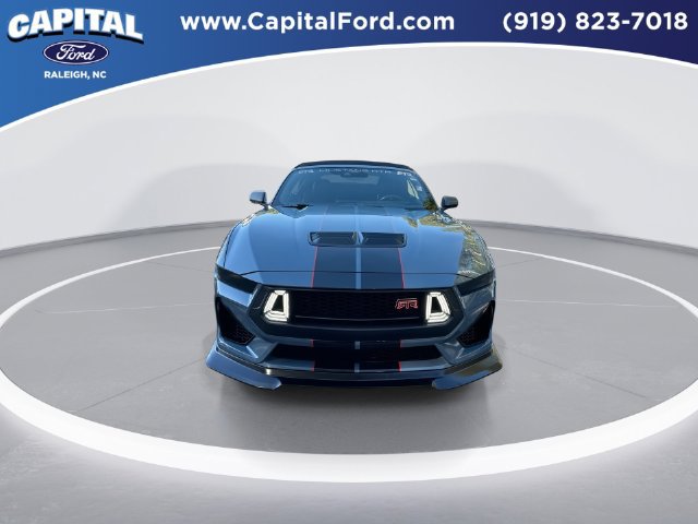 Used 2025 Ford Mustang GT Premium RWD image 3