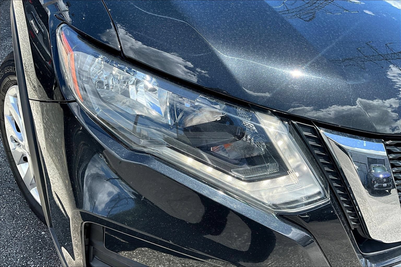 Used 2019 Nissan Rogue S AWD/4WD image 28
