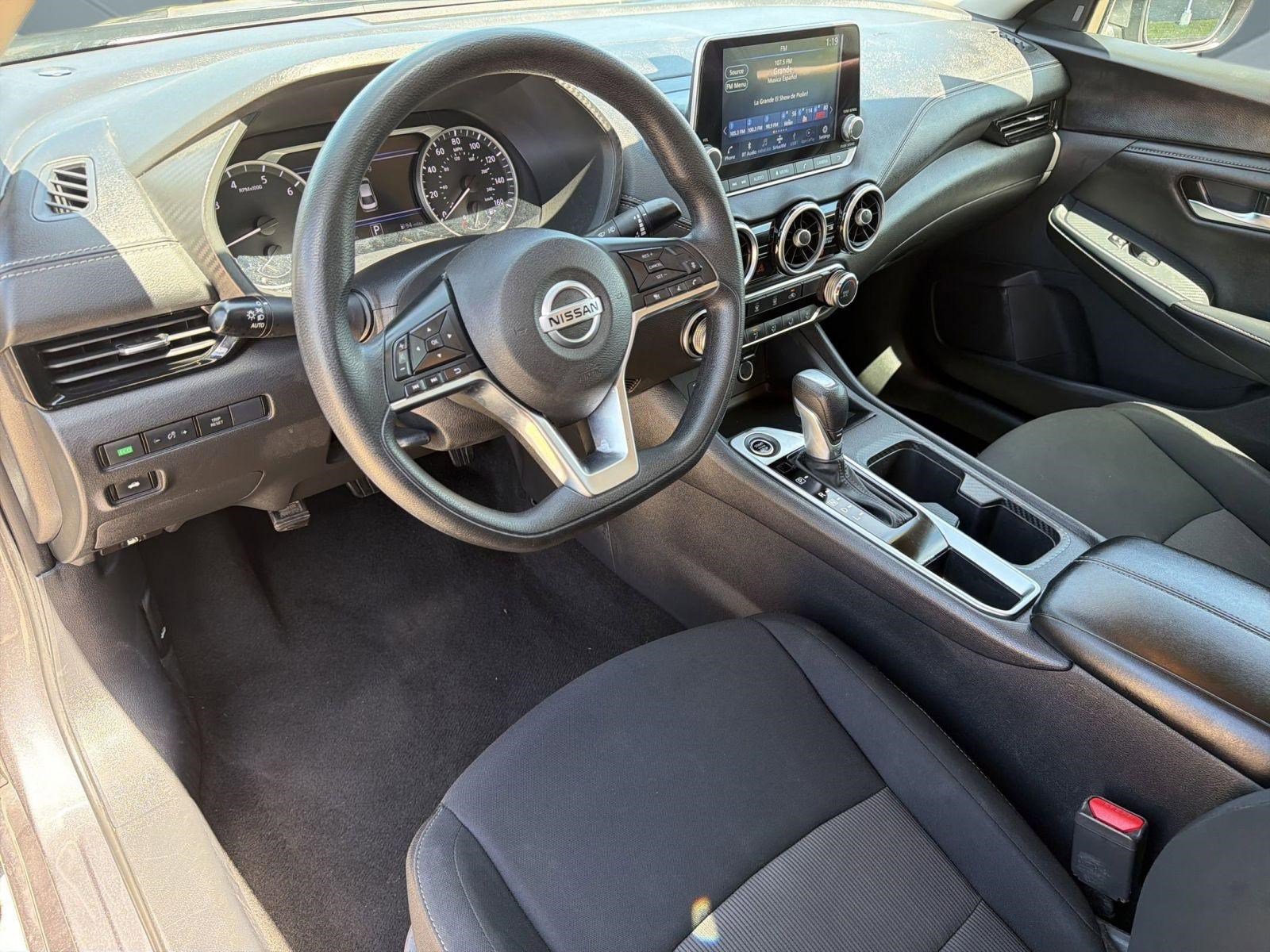 Used 2023 Nissan Sentra SV image 4