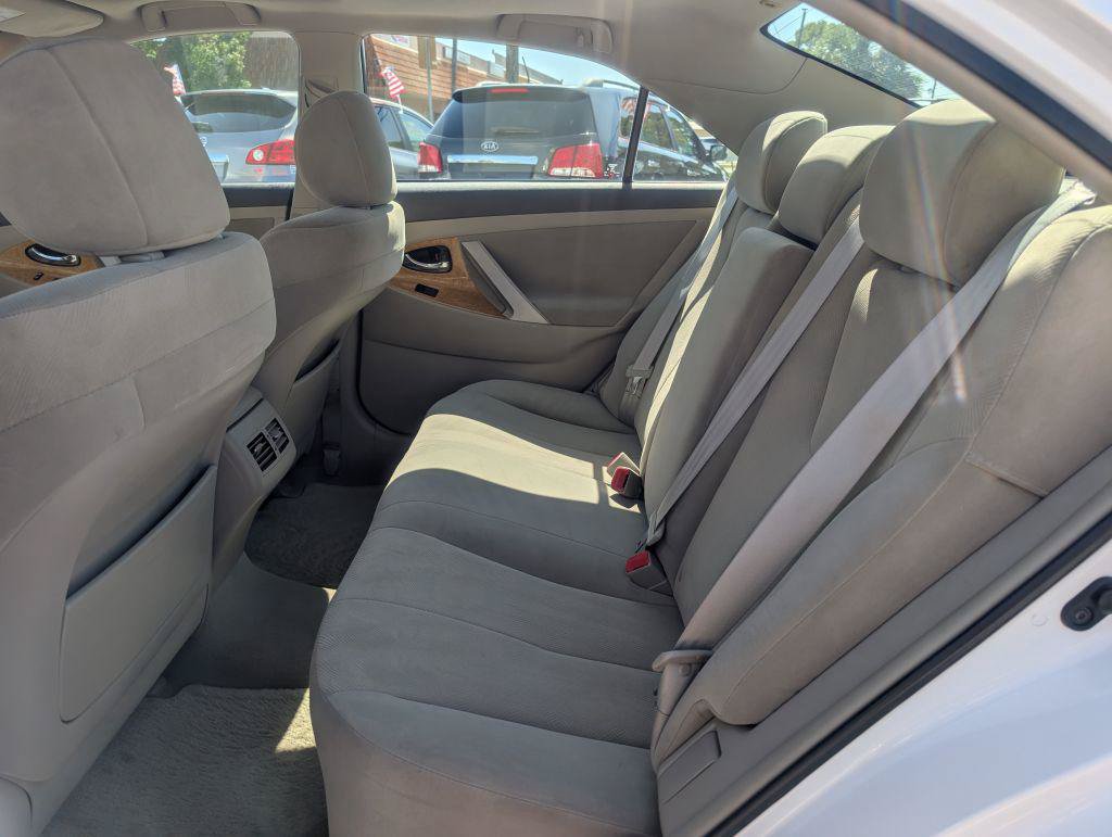 Used 2007 Toyota Camry XLE FWD image 10