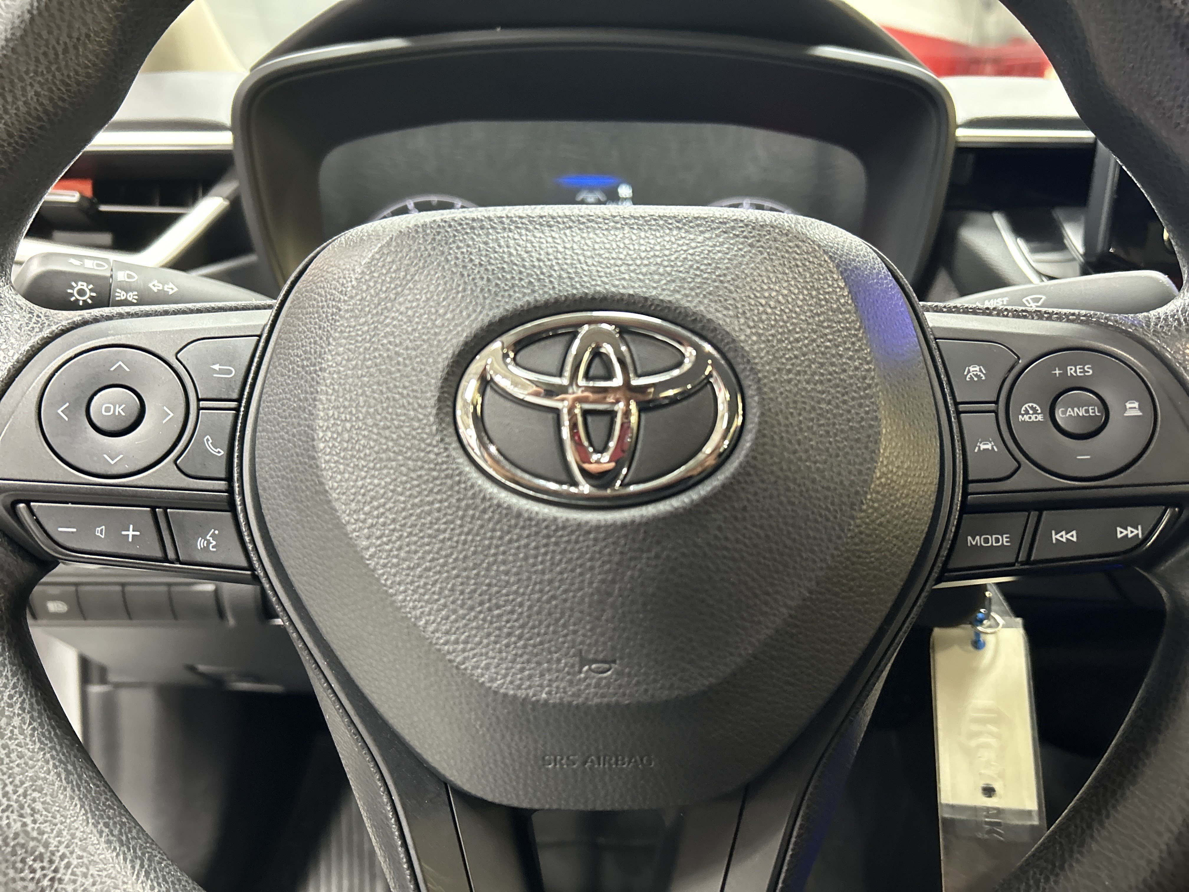 Used 2023 Toyota Corolla LE FWD image 18