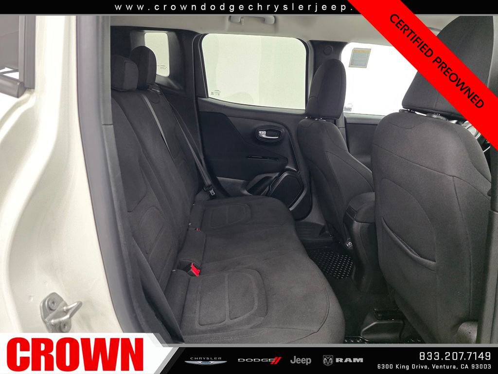 Certified 2020 Jeep Renegade Latitude w/ Cold Weather Group AWD/4WD image 15