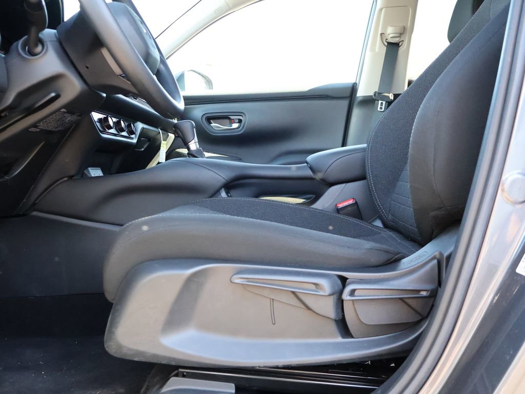 Used 2026 Honda HR-V LX image 30