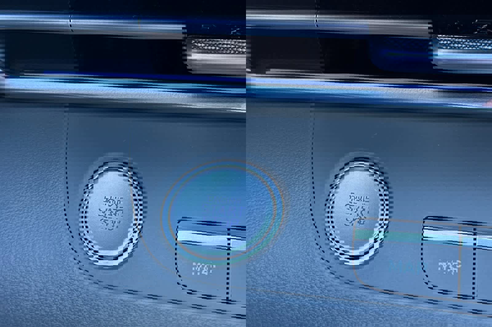 Used 2025 Hyundai Elantra SEL image 24