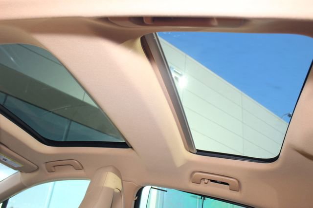 Used 2018 Porsche Panamera 4S image 25