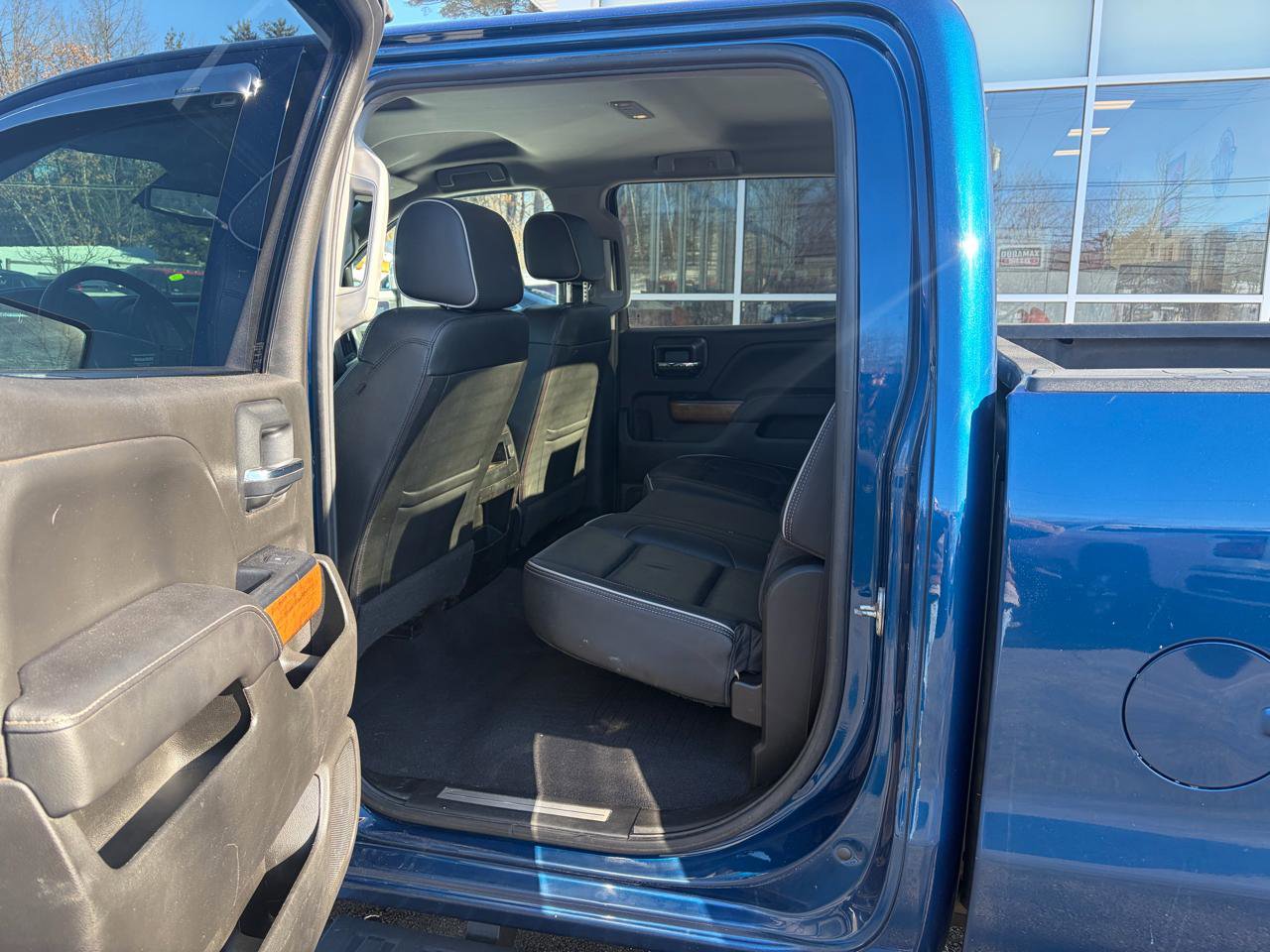 Used 2019 Chevrolet Silverado 2500 High Country w/ Duramax Plus Package AWD/4WD image 39