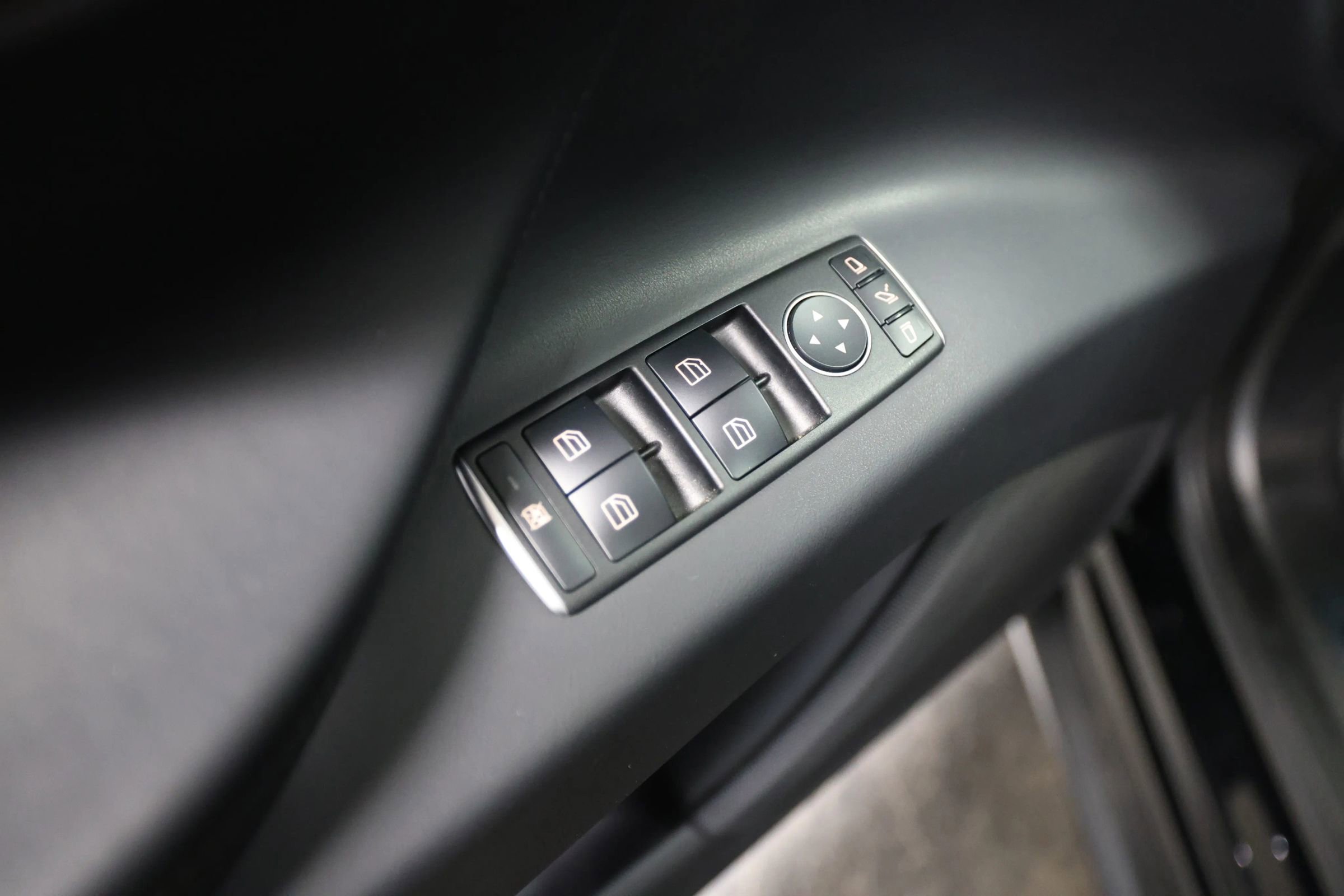 Used 2020 Tesla Model X Long Range image 20