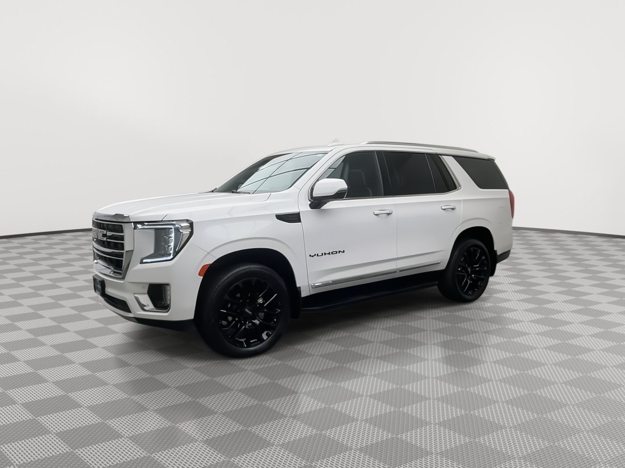Certified 2024 GMC Yukon SLT w/ SLT Premium Package AWD/4WD image 41