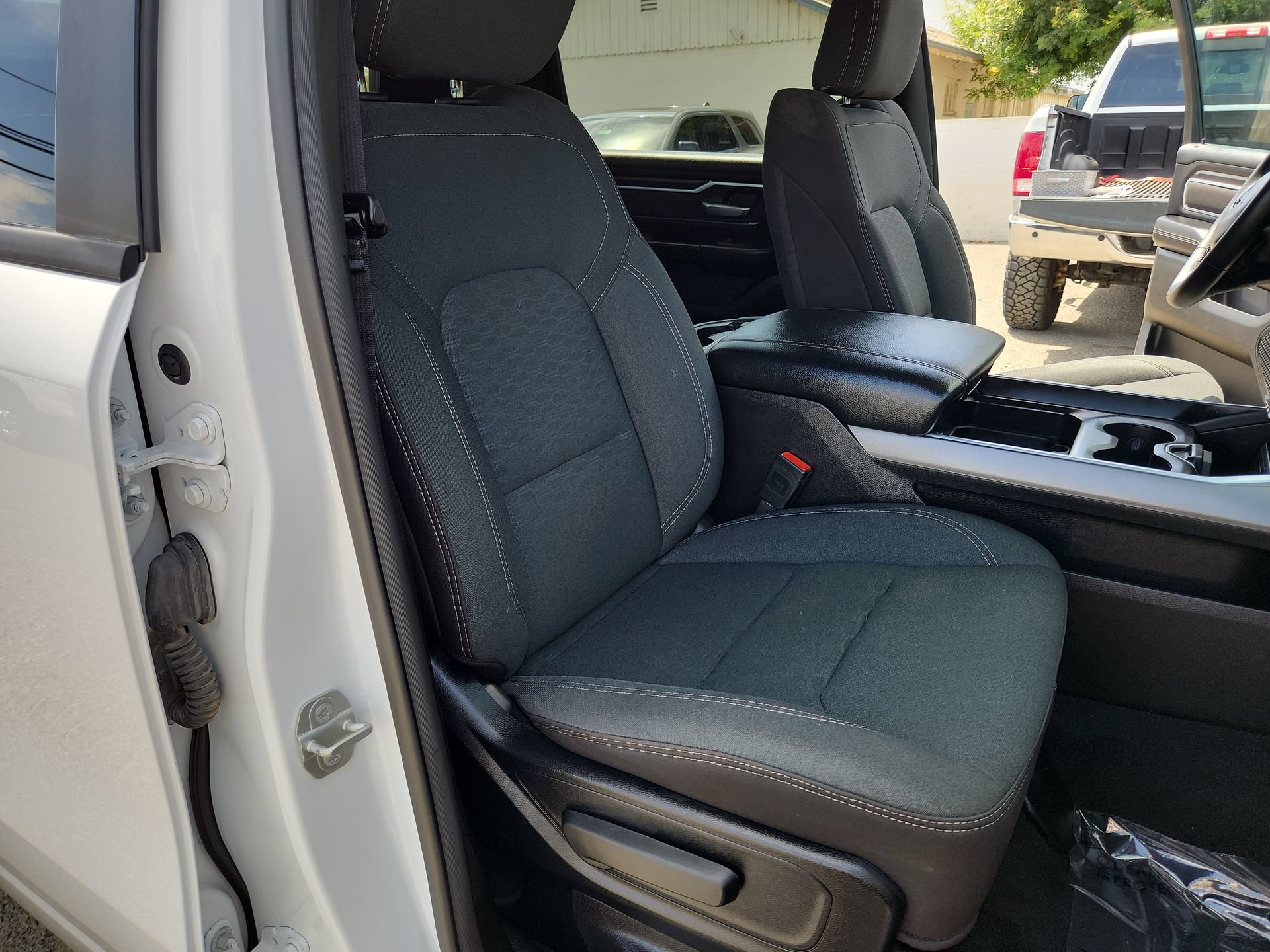 Certified 2025 RAM 1500 Big Horn AWD/4WD image 25
