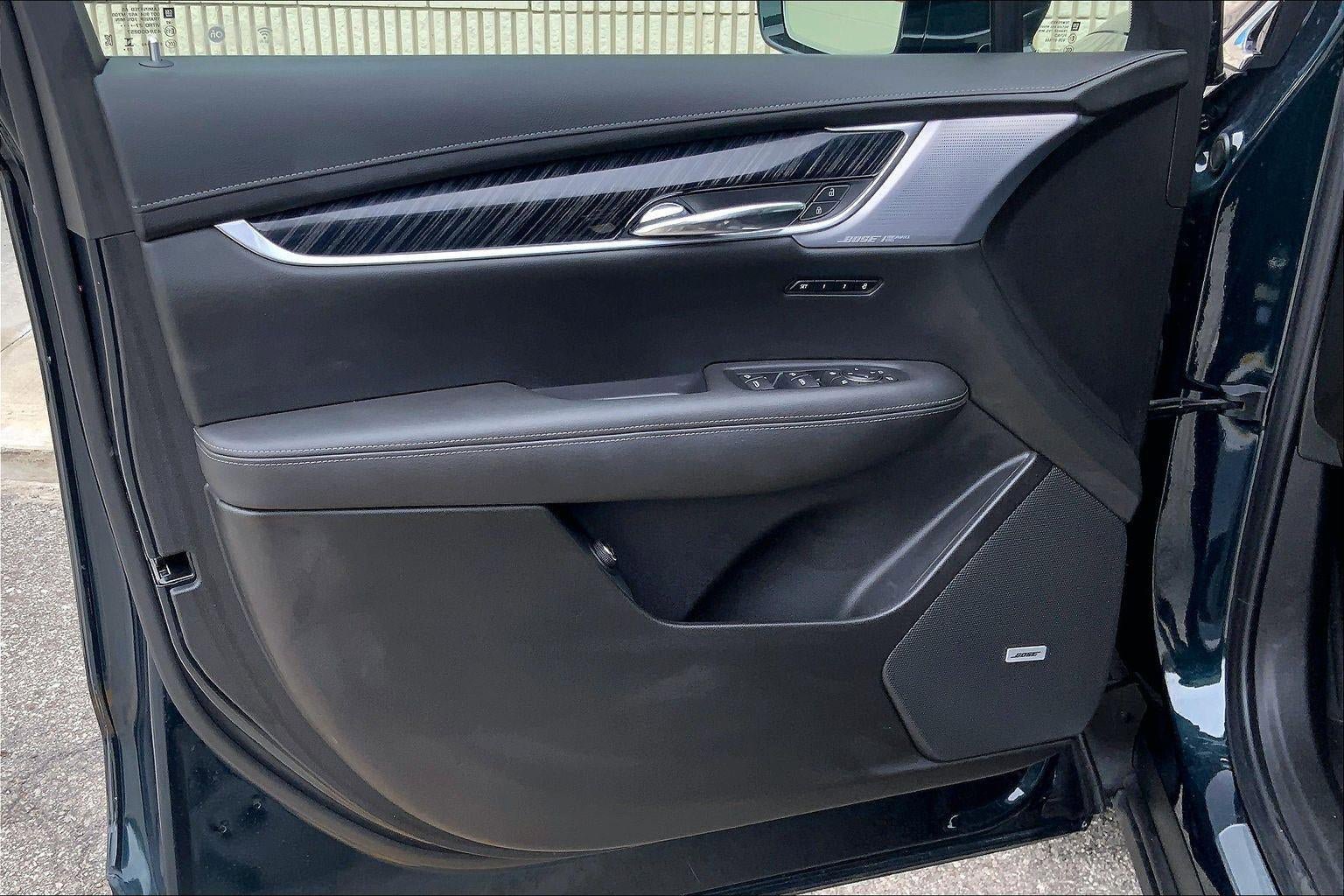 Certified 2024 Cadillac XT6 Premium Luxury image 25