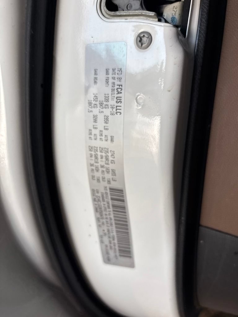 Used 2019 Chrysler Pacifica Limited FWD image 10