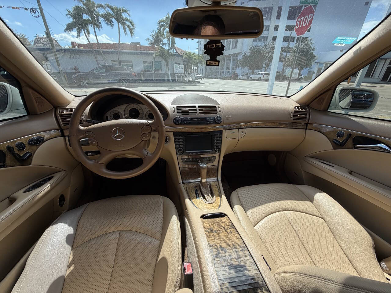 Used 2007 Mercedes-Benz E 350 4MATIC Sedan image 19
