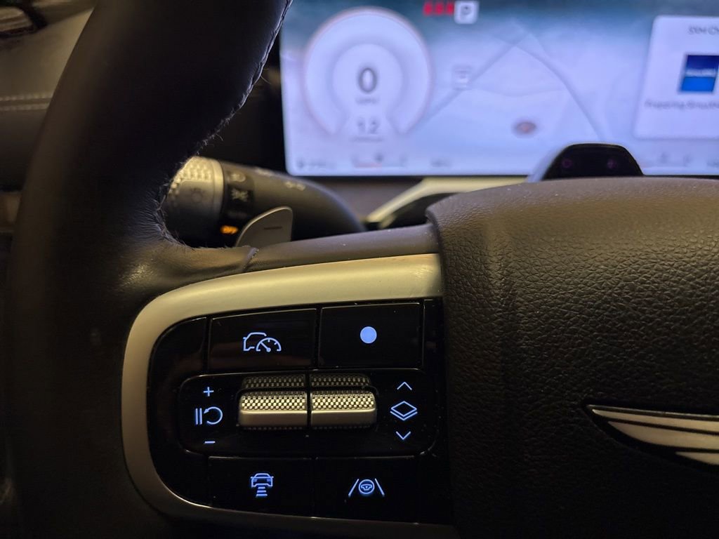 Used 2025 Genesis GV80 2.5T Select image 17