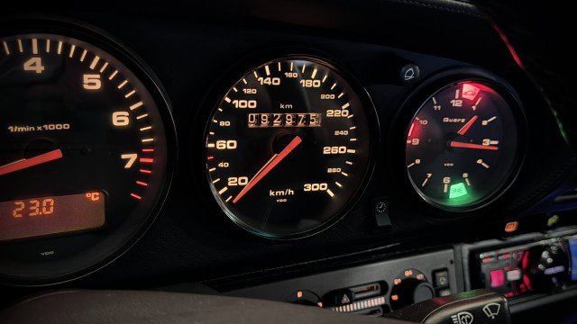 Used 1996 Porsche 911 image 10