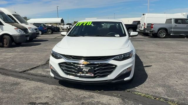 Used 2024 Chevrolet Malibu LT FWD image 3